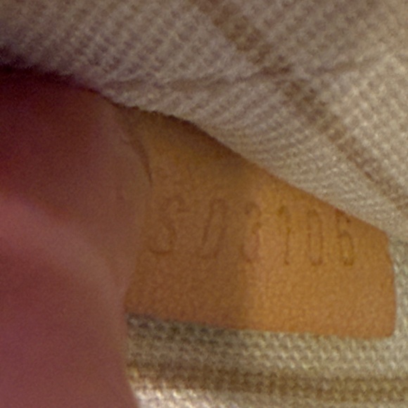 Louis Vuitton White Neverfull GM in Damier Azur - Picture 6 of 11